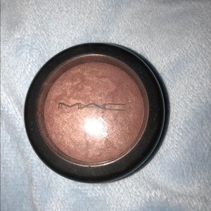 MAC Mineralize Blush (LoveJoy)